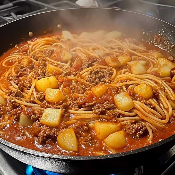 Mexican Fideo with Ground Beef and Potatoes