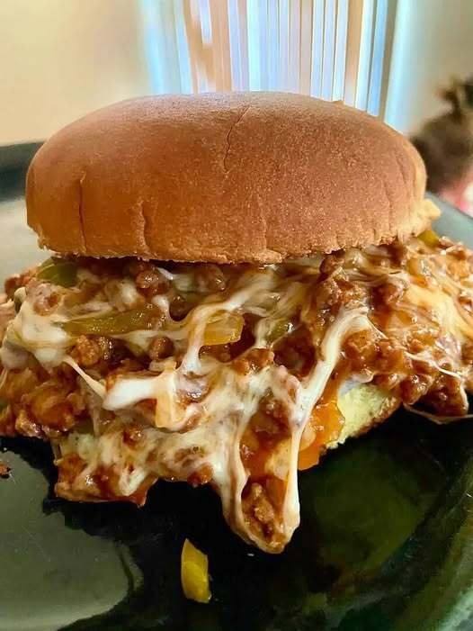 PHILLY CHEESE STEAK SLOPPY JOES RECIPE