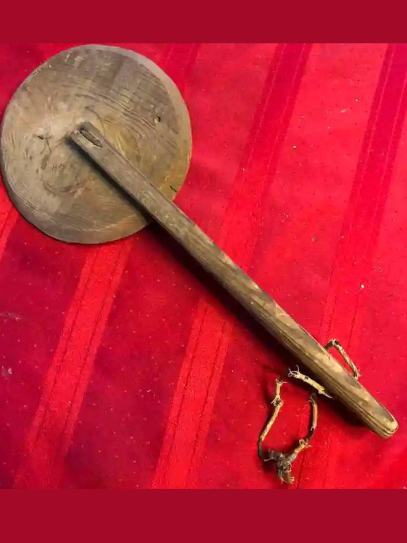 Can You Identify This Forgotten Relic of the Past? The Wooden Traveler’s Measuring Wheel – A Story Woven in Wood and Wheels 🛞📜